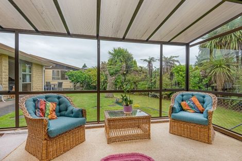 Photo of property in 16 Suffolk Crescent, Feilding, 4702
