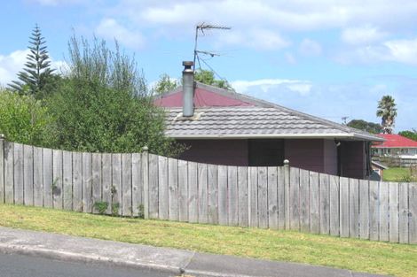 Photo of property in 1/151 Spinella Drive, Bayview, Auckland, 0629