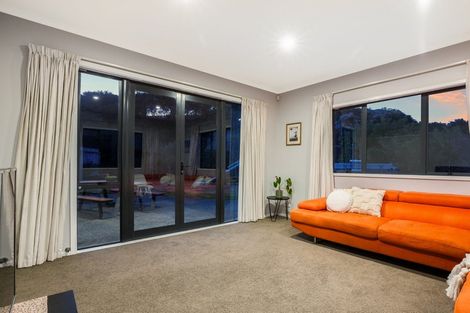 Photo of property in 26 Navigation Drive, Whitby, Porirua, 5024