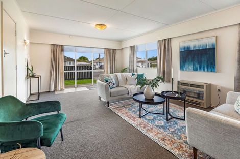Photo of property in 27 Middlesex Street, Levin, 5510