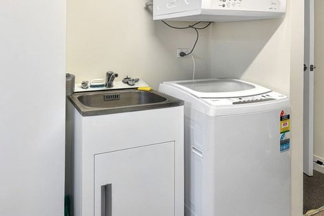 Photo of property in 5 Sills Street, Woodend, 7610