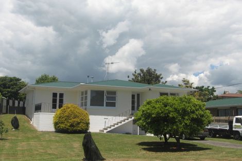 Photo of property in 38 Lee Street, Te Puke, 3119