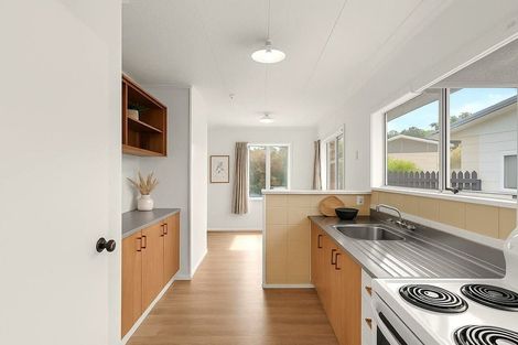 Photo of property in 1 Augustus Earle Place, Pukehangi, Rotorua, 3015