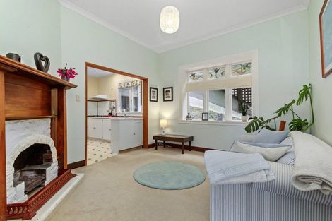 Photo of property in 29 Wadestown Road, Wadestown, Wellington, 6012