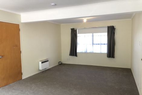 Photo of property in 30 Penfold Place, Henderson, Auckland, 0610