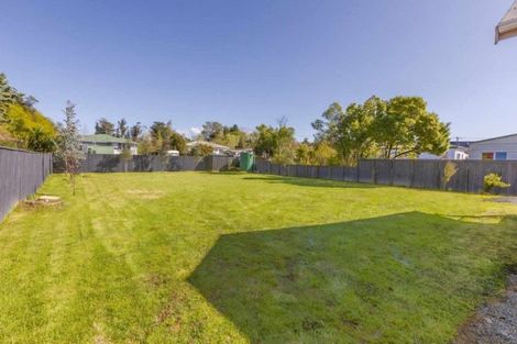 Photo of property in 28 Watts Street, Waipawa, 4210