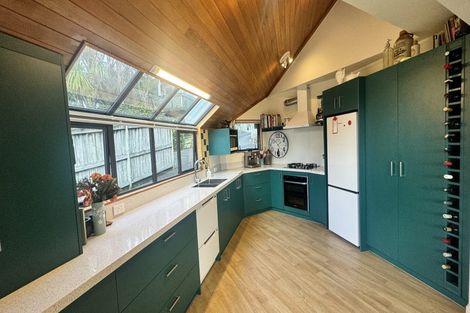 Photo of property in 19a Rangatira Road, Birkdale, Auckland, 0626