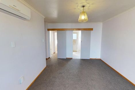 Photo of property in 8 Kiwi Court, Roslyn, Palmerston North, 4414