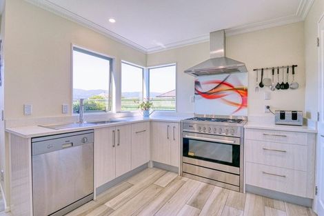 Photo of property in 28 Kawatiri Grove, Wainuiomata, Lower Hutt, 5014