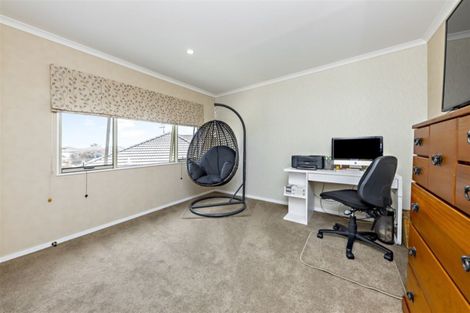 Photo of property in 116 Cyril French Drive, Flat Bush, Auckland, 2016