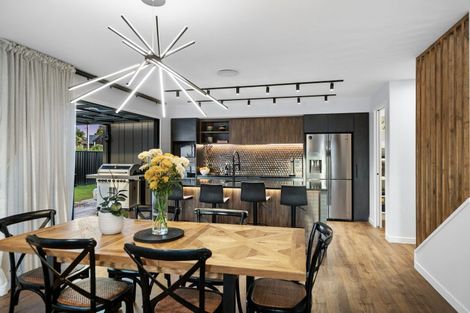 Photo of property in 2a Roland Road, Greenhithe, Auckland, 0632