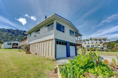 Photo of property in 2053 Whangarei Heads Road, Whangarei Heads, Whangarei, 0174