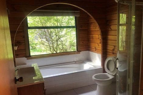 Photo of property in 7 Traffic Road, Greenhithe, Auckland, 0632