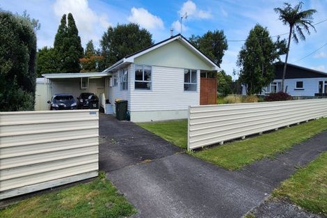 Photo of property in 10 Pitt Street, Normanby, Hawera, 4614