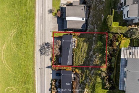 Photo of property in 61 Mcdonnell Road, Arrowtown, 9302