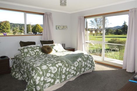 Photo of property in 7 Crampton Road, Reefton, 7830