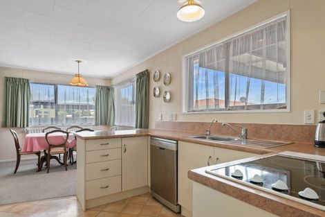 Photo of property in 50unit Robertson Street, Glenholme, Rotorua, 3010