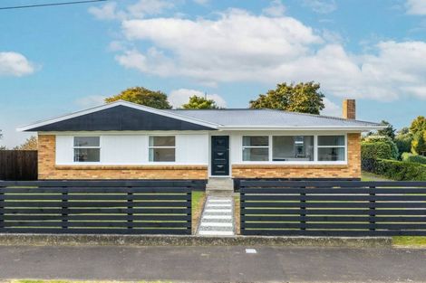 Photo of property in 73 Lewis Street, Glenview, Hamilton, 3206