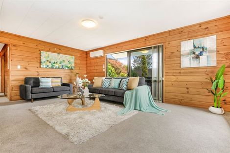 Photo of property in 24 Kirby Street, Glendene, Auckland, 0602