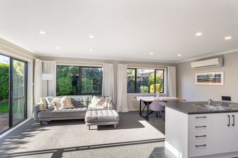 Photo of property in 12a Terminus Street, Silverstream, Upper Hutt, 5019