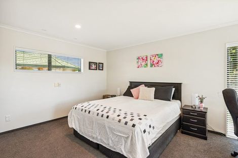 Photo of property in 125 Realm Drive, Paraparaumu, 5032