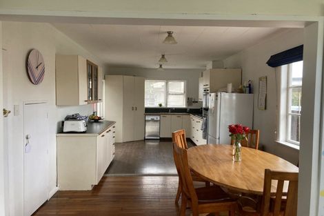 Photo of property in 27 Lancaster Street, Highbury, Palmerston North, 4412