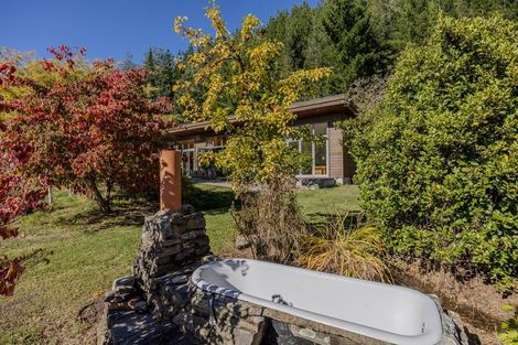 Photo of property in 84 Nook Road, Lake Hawea, 9382