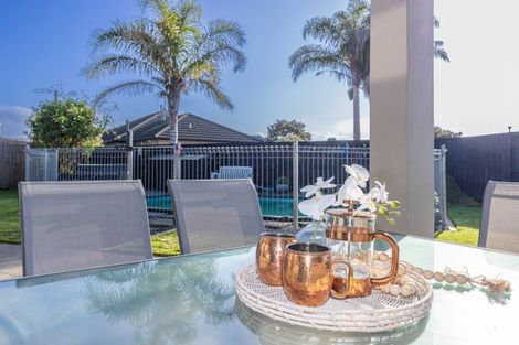 Photo of property in 4 Tarrango Way, Rototuna, Hamilton, 3210