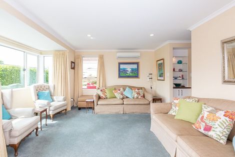 Photo of property in 2 Balmoral Street, Taradale, Napier, 4112