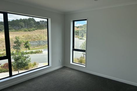 Photo of property in 41 Kikorangi Drive, Wainui, 0992