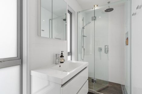 Photo of property in 140 Kiwi Road, Whangamata, 3620