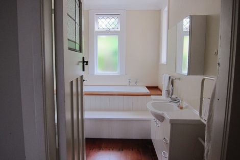 Photo of property in 73 Standen Street, Karori, Wellington, 6012