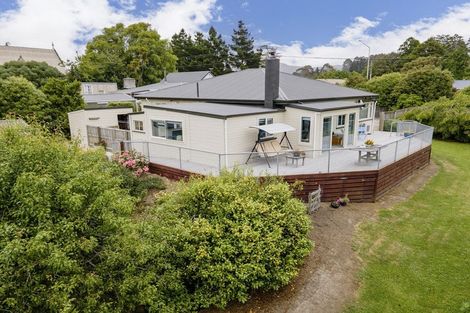 Photo of property in 8 London Street, Hampden, 9410