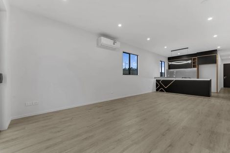 Photo of property in 25 Hupana Road, Karaka, 2113