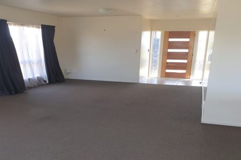 Photo of property in 3/15 O'sullivan Place, Waiuku, 2123