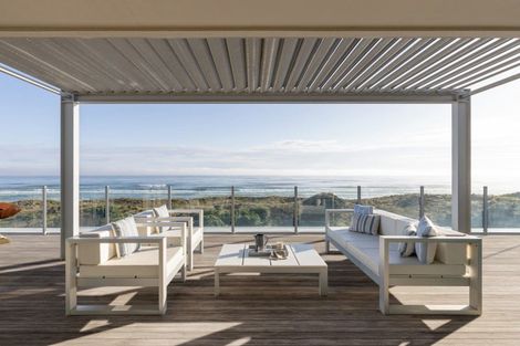 Photo of property in 389a Oceanbeach Road, Mount Maunganui, 3116