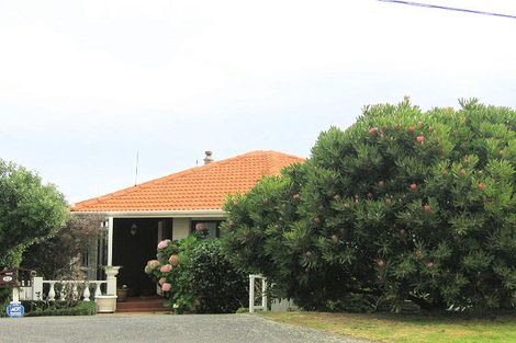 Photo of property in 82 Seaview Road, Paraparaumu Beach, Paraparaumu, 5032