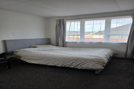 Photo of property in 6a Matahourua Crescent, Cannons Creek, Porirua, 5024