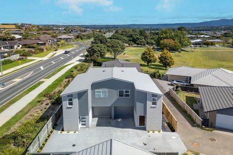 Photo of property in 38 Richardson Road, Omokoroa, 3114