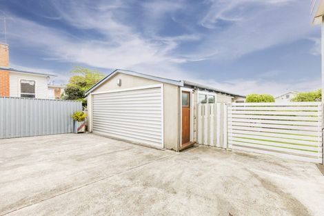 Photo of property in 8 Goodger Street, Waipukurau, 4200