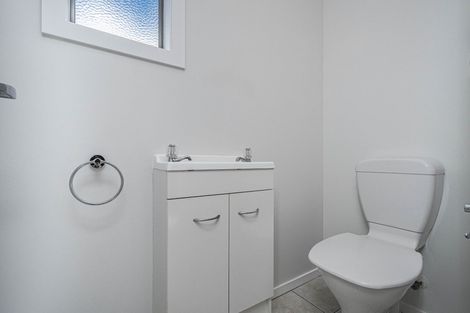 Photo of property in 24a Main Road, Titahi Bay, Porirua, 5022