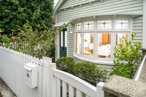 Photo of property in 16 Stafford Street, Mount Victoria, Wellington, 6011