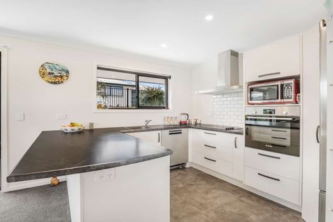 Photo of property in 16a Clydesdale Drive, Holmes Hill, Oamaru, 9401