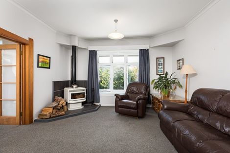 Photo of property in 28 Church Street, Waipawa, 4210