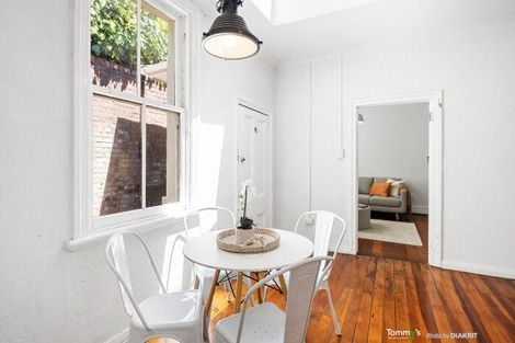 Photo of property in 361 Adelaide Road, Newtown, Wellington, 6021