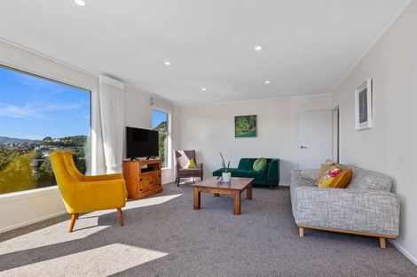 Photo of property in 28 Spinnaker Drive, Whitby, Porirua, 5024