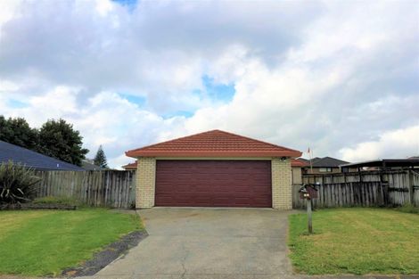 Photo of property in 17 Marblewood Grove, Pukekohe, 2120