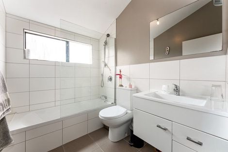 Photo of property in 15 The Mainsail, Whitby, Porirua, 5024