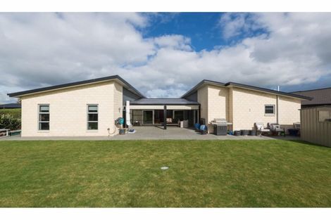 Photo of property in 43 Davaar Crescent, Broomfield, Christchurch, 8042