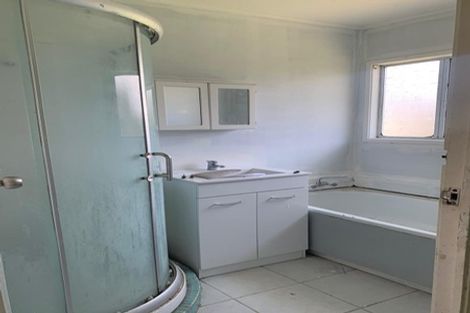 Photo of property in 1 Ettrick Place, Mangere East, Auckland, 2024
